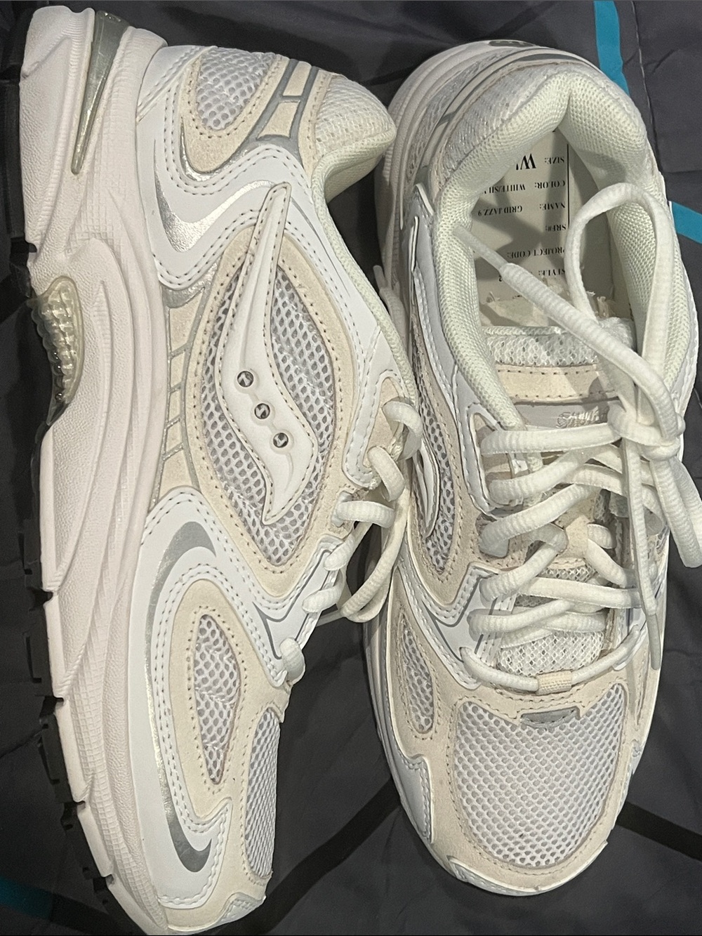 Women’s Saucony White Mesh Running Sneakers